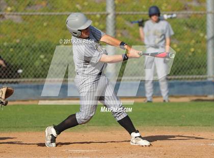 Thumbnail 2 in Oak Park @ Camarillo photogallery.