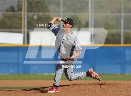 Thumbnail 1 in Oak Park @ Camarillo photogallery.