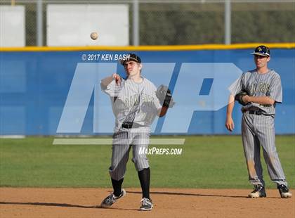 Thumbnail 1 in Oak Park @ Camarillo photogallery.