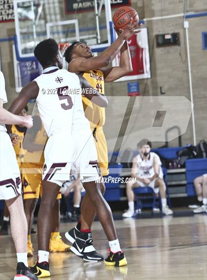Thumbnail 3 in Fordham Prep vs Cardinal Hayes (CHSAA Spring Tournament) photogallery.