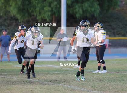 Thumbnail 2 in Royal @ Camarillo photogallery.
