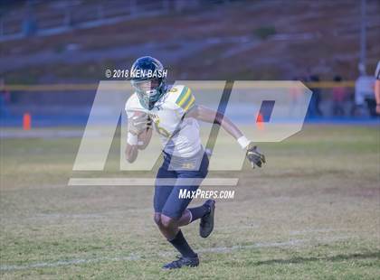 Thumbnail 1 in Royal @ Camarillo photogallery.