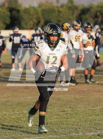 Thumbnail 1 in Royal @ Camarillo photogallery.