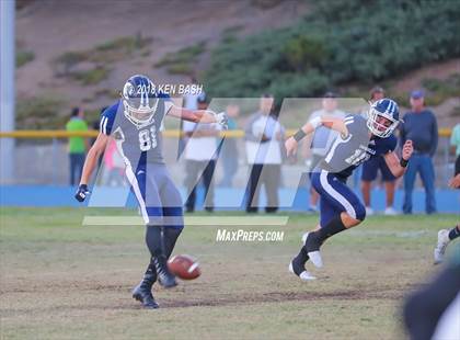 Thumbnail 3 in Royal @ Camarillo photogallery.