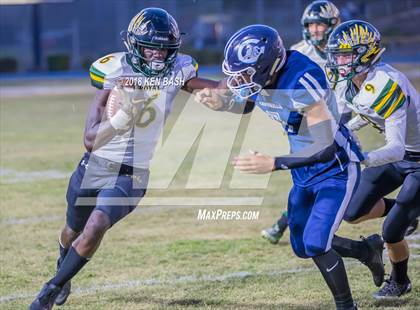 Thumbnail 2 in Royal @ Camarillo photogallery.