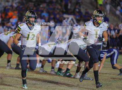 Thumbnail 2 in Royal @ Camarillo photogallery.