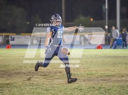 Thumbnail 1 in Royal @ Camarillo photogallery.
