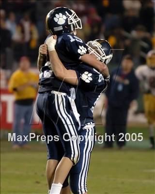 Thumbnail 1 in Esperanza vs. Loyola (D1 Section Final) photogallery.