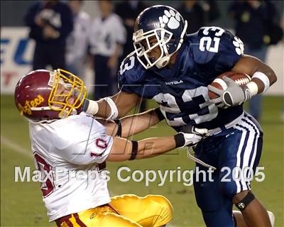 Thumbnail 3 in Esperanza vs. Loyola (D1 Section Final) photogallery.