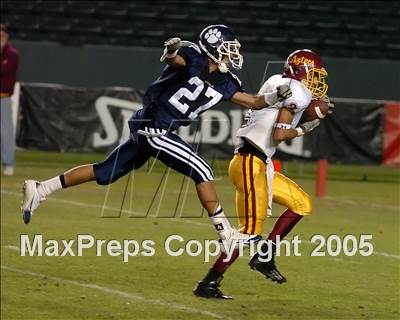 Thumbnail 1 in Esperanza vs. Loyola (D1 Section Final) photogallery.