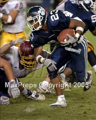 Thumbnail 3 in Esperanza vs. Loyola (D1 Section Final) photogallery.