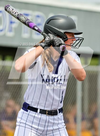 Thumbnail 3 in Indianola vs Xavier (Xavier Varsity Classic) photogallery.