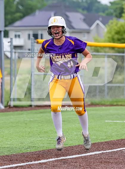 Thumbnail 2 in Indianola vs Xavier (Xavier Varsity Classic) photogallery.