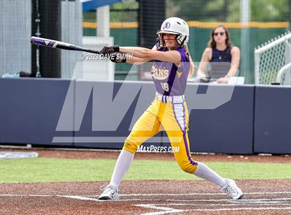 Thumbnail 1 in Indianola vs Xavier (Xavier Varsity Classic) photogallery.