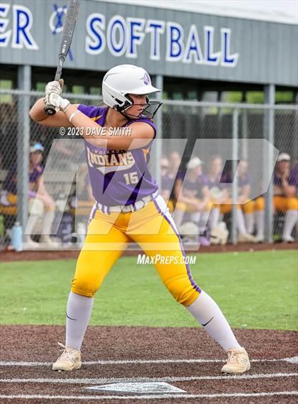 Thumbnail 3 in Indianola vs Xavier (Xavier Varsity Classic) photogallery.
