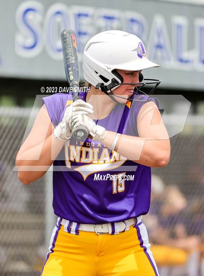 Thumbnail 2 in Indianola vs Xavier (Xavier Varsity Classic) photogallery.