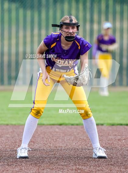 Thumbnail 3 in Indianola vs Xavier (Xavier Varsity Classic) photogallery.
