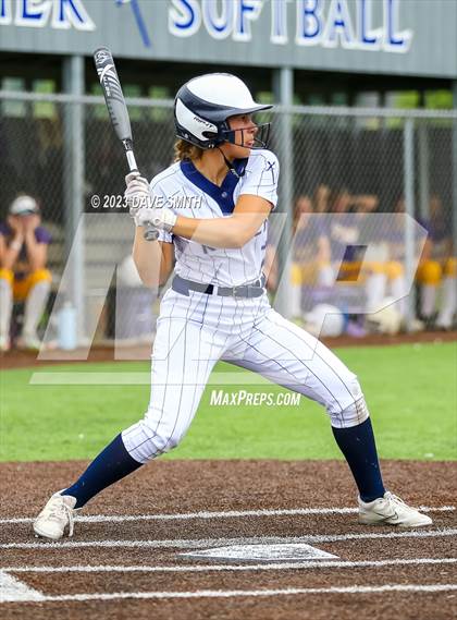 Thumbnail 1 in Indianola vs Xavier (Xavier Varsity Classic) photogallery.