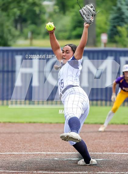 Thumbnail 2 in Indianola vs Xavier (Xavier Varsity Classic) photogallery.