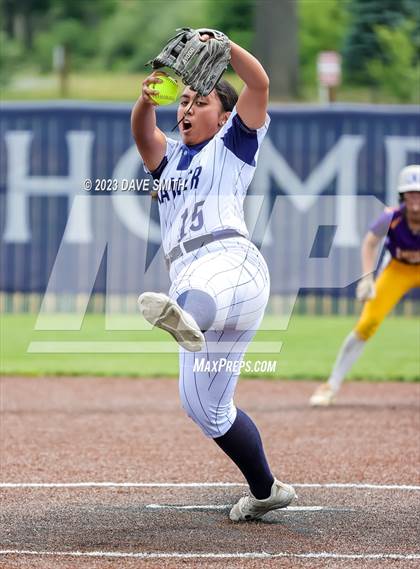 Thumbnail 1 in Indianola vs Xavier (Xavier Varsity Classic) photogallery.