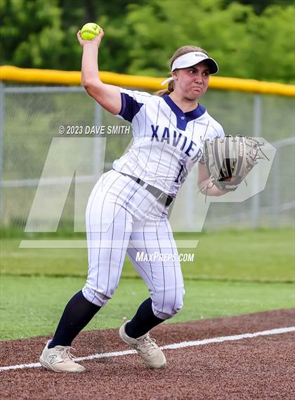 Thumbnail 2 in Indianola vs Xavier (Xavier Varsity Classic) photogallery.