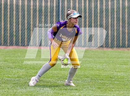 Thumbnail 2 in Indianola vs Xavier (Xavier Varsity Classic) photogallery.
