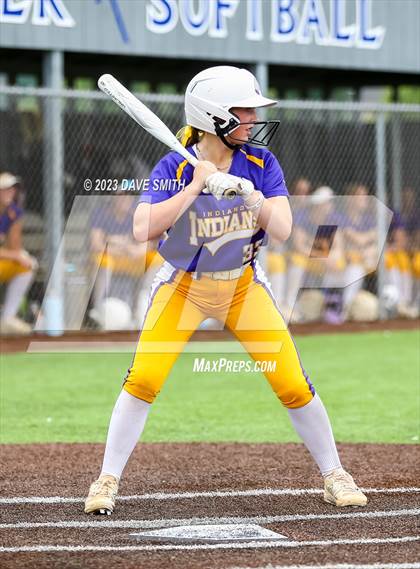 Thumbnail 3 in Indianola vs Xavier (Xavier Varsity Classic) photogallery.