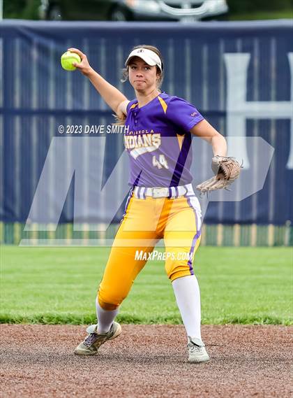 Thumbnail 3 in Indianola vs Xavier (Xavier Varsity Classic) photogallery.
