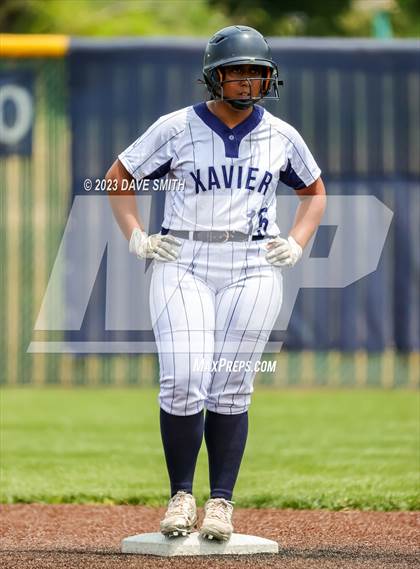 Thumbnail 3 in Indianola vs Xavier (Xavier Varsity Classic) photogallery.