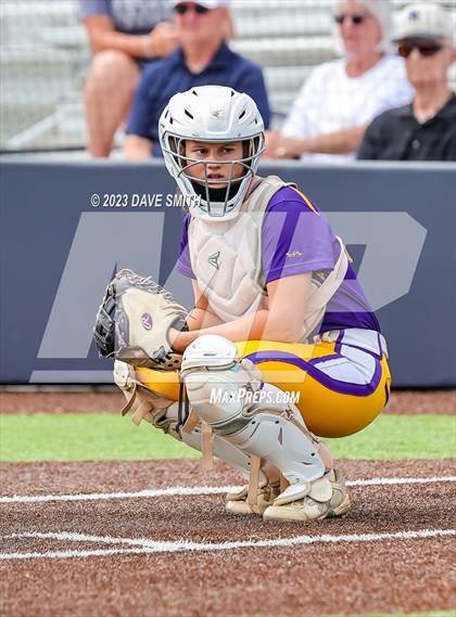 Thumbnail 1 in Indianola vs Xavier (Xavier Varsity Classic) photogallery.