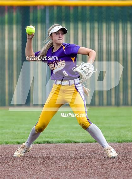 Thumbnail 1 in Indianola vs Xavier (Xavier Varsity Classic) photogallery.