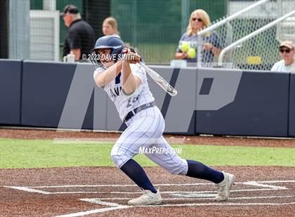 Thumbnail 1 in Indianola vs Xavier (Xavier Varsity Classic) photogallery.