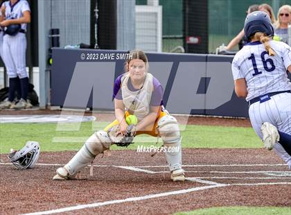 Thumbnail 1 in Indianola vs Xavier (Xavier Varsity Classic) photogallery.