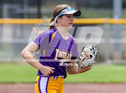 Thumbnail 3 in Indianola vs Xavier (Xavier Varsity Classic) photogallery.