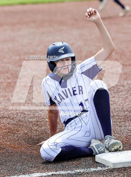 Thumbnail 1 in Indianola vs Xavier (Xavier Varsity Classic) photogallery.