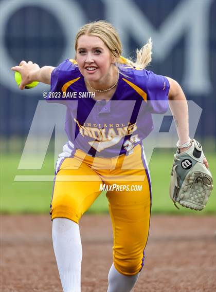 Thumbnail 2 in Indianola vs Xavier (Xavier Varsity Classic) photogallery.
