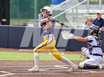 Thumbnail 1 in Indianola vs Xavier (Xavier Varsity Classic) photogallery.