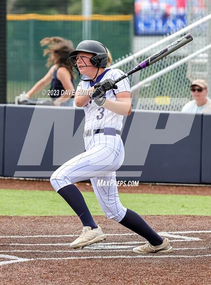 Thumbnail 3 in Indianola vs Xavier (Xavier Varsity Classic) photogallery.