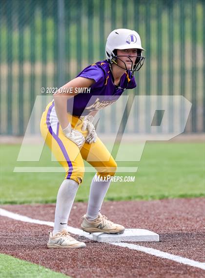 Thumbnail 3 in Indianola vs Xavier (Xavier Varsity Classic) photogallery.