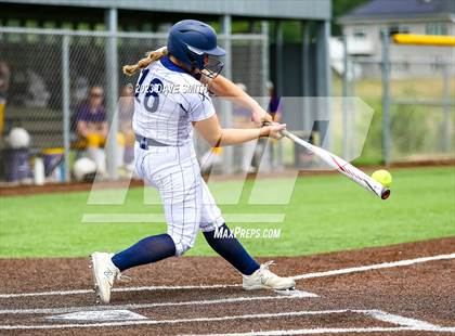 Thumbnail 3 in Indianola vs Xavier (Xavier Varsity Classic) photogallery.