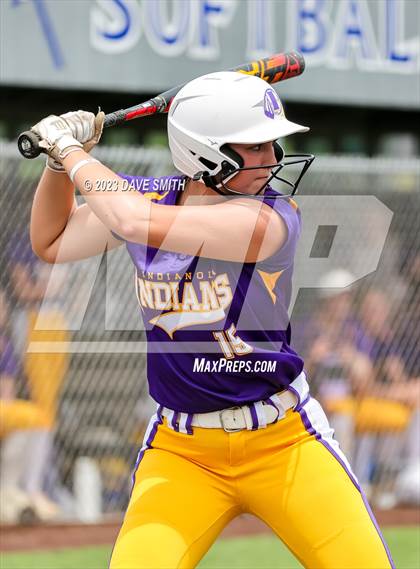 Thumbnail 3 in Indianola vs Xavier (Xavier Varsity Classic) photogallery.
