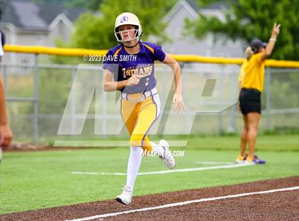 Thumbnail 1 in Indianola vs Xavier (Xavier Varsity Classic) photogallery.
