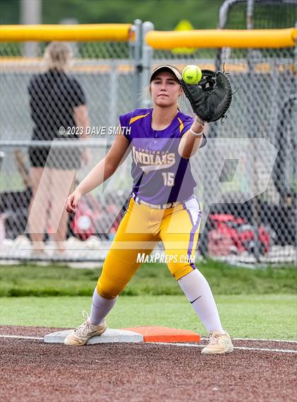 Thumbnail 1 in Indianola vs Xavier (Xavier Varsity Classic) photogallery.