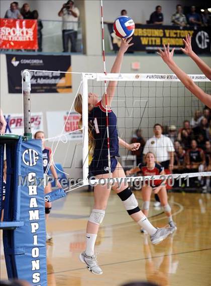 Thumbnail 3 in Palo Alto vs. Marymount (CIF State D1 Final) photogallery.