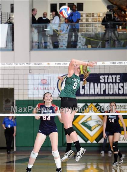Thumbnail 3 in Palo Alto vs. Marymount (CIF State D1 Final) photogallery.