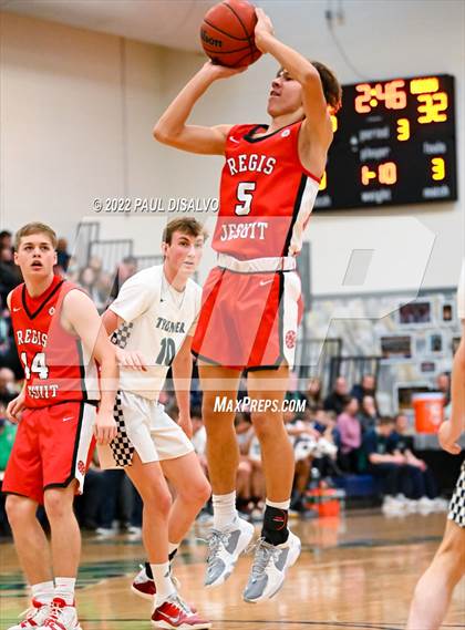 Thumbnail 1 in Regis Jesuit @ ThunderRidge photogallery.