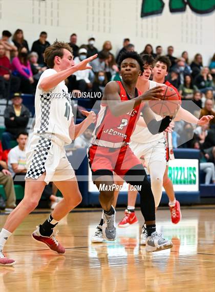 Thumbnail 3 in Regis Jesuit @ ThunderRidge photogallery.