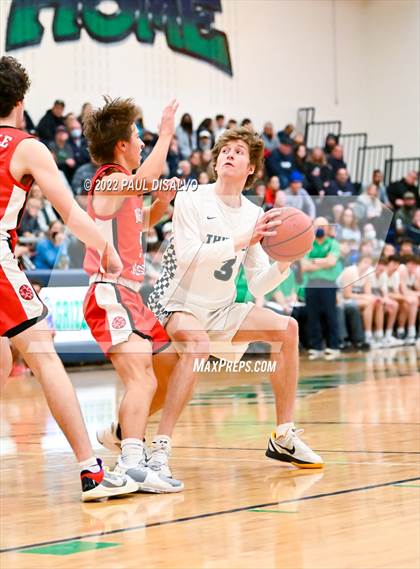Thumbnail 2 in Regis Jesuit @ ThunderRidge photogallery.