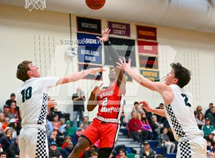 Thumbnail 2 in Regis Jesuit @ ThunderRidge photogallery.