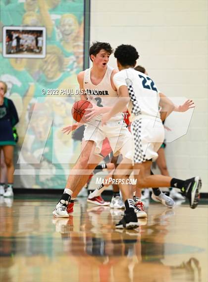 Thumbnail 2 in Regis Jesuit @ ThunderRidge photogallery.